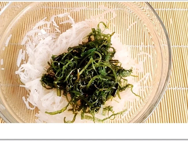 Gebratene Schollen-Filets  auf  Wakame - Glasnudeln Salat - Rezept - Bild Nr. 5492