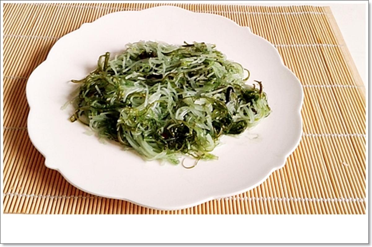 Gebratene Schollen-Filets  auf  Wakame - Glasnudeln Salat - Rezept - Bild Nr. 5493