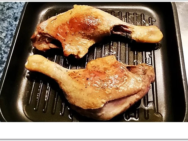 Barbarie Entenschenkel mit  Apfelscheiben  & Klöße - Rezept - Bild Nr. 5489