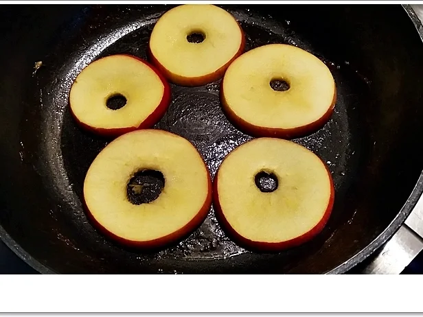 Barbarie Entenschenkel mit  Apfelscheiben  & Klöße - Rezept - Bild Nr. 5491