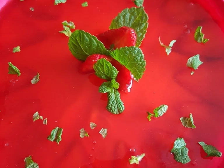 Schnelle "Erdbeertorte" (ohne Backen) - Rezept - Bild Nr. 5498