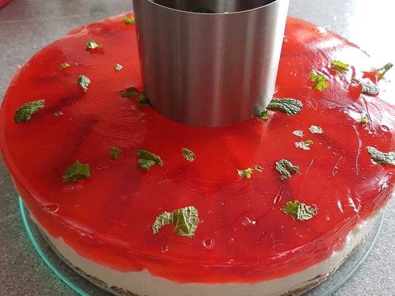 Schnelle "Erdbeertorte" (ohne Backen) - Rezept - Bild Nr. 5504