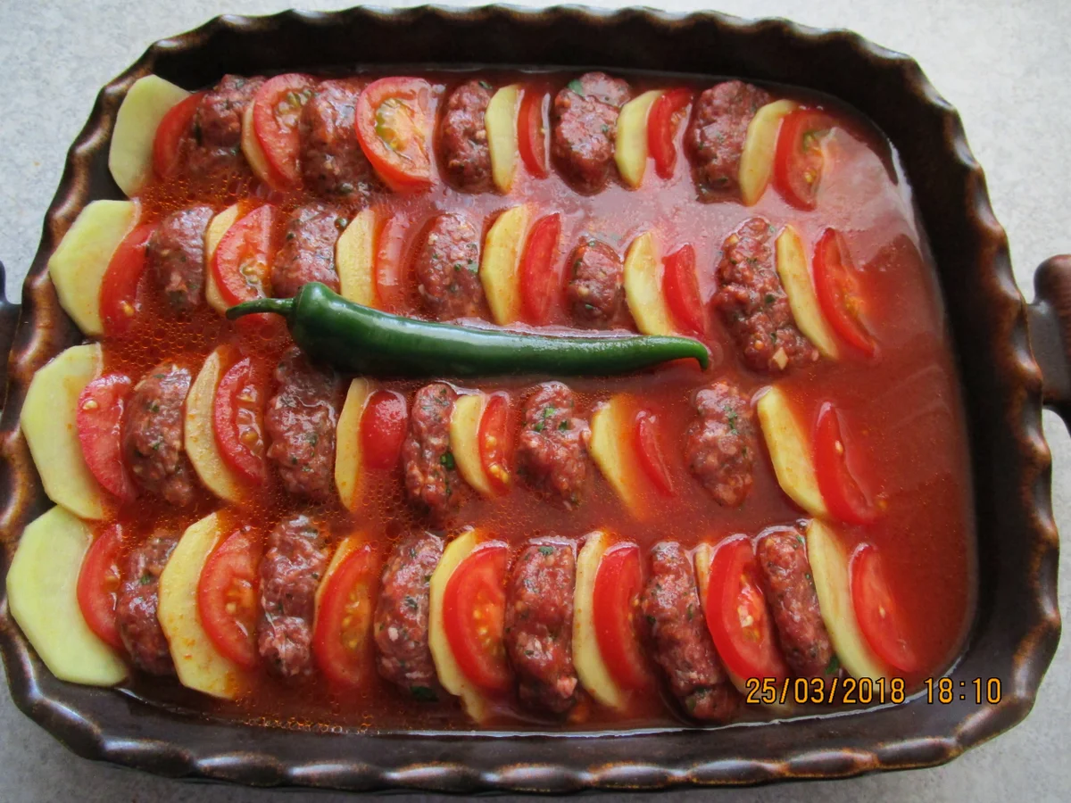 Hackbällchen-Tomaten-Auflauf - Rezept - Bild Nr. 5499