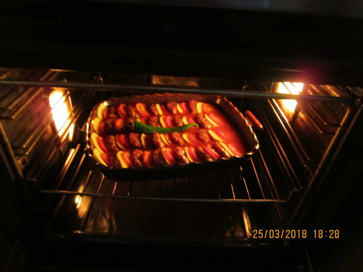 Hackbällchen-Tomaten-Auflauf - Rezept - Bild Nr. 5500