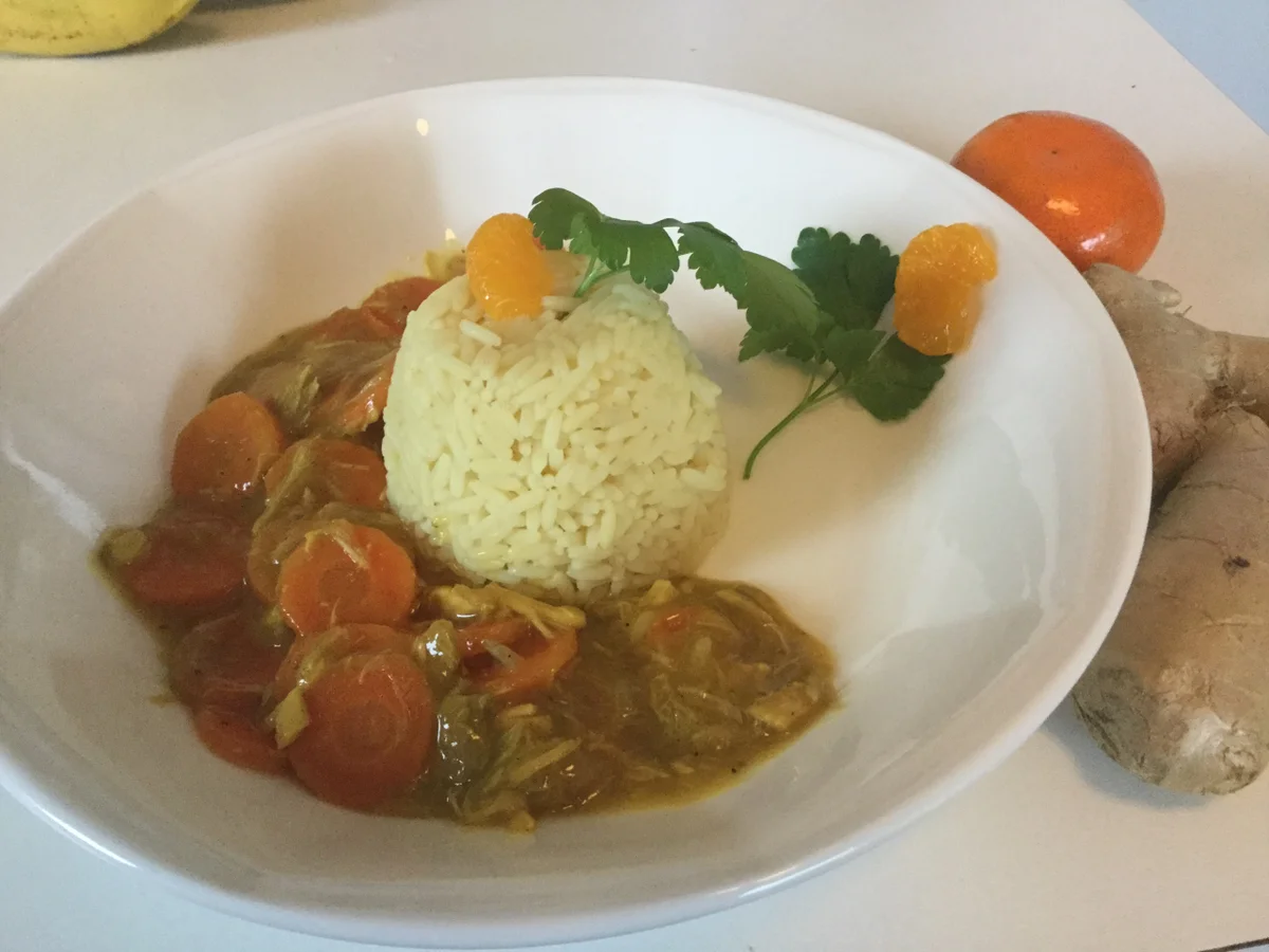 Rezept: Kurkuma-Reis mit Möhren-Ingwer-Soße Bild Nr. 5484 Kurkuma-Reis mit Möhren-Ingwer-Soße - Rezept - Bild Nr. 5484