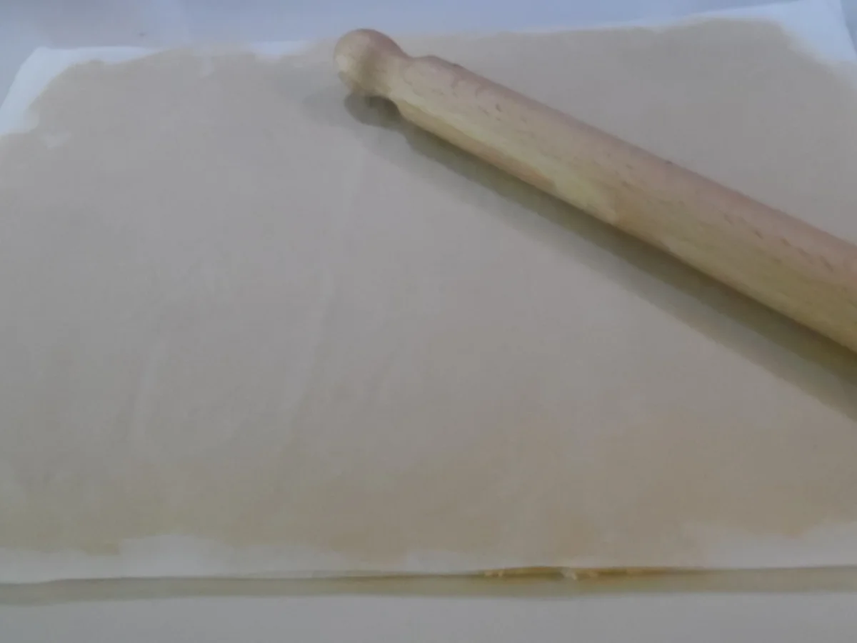 Schwarz-Weiss-Gebäck-Blumen - Rezept - Bild Nr. 5492