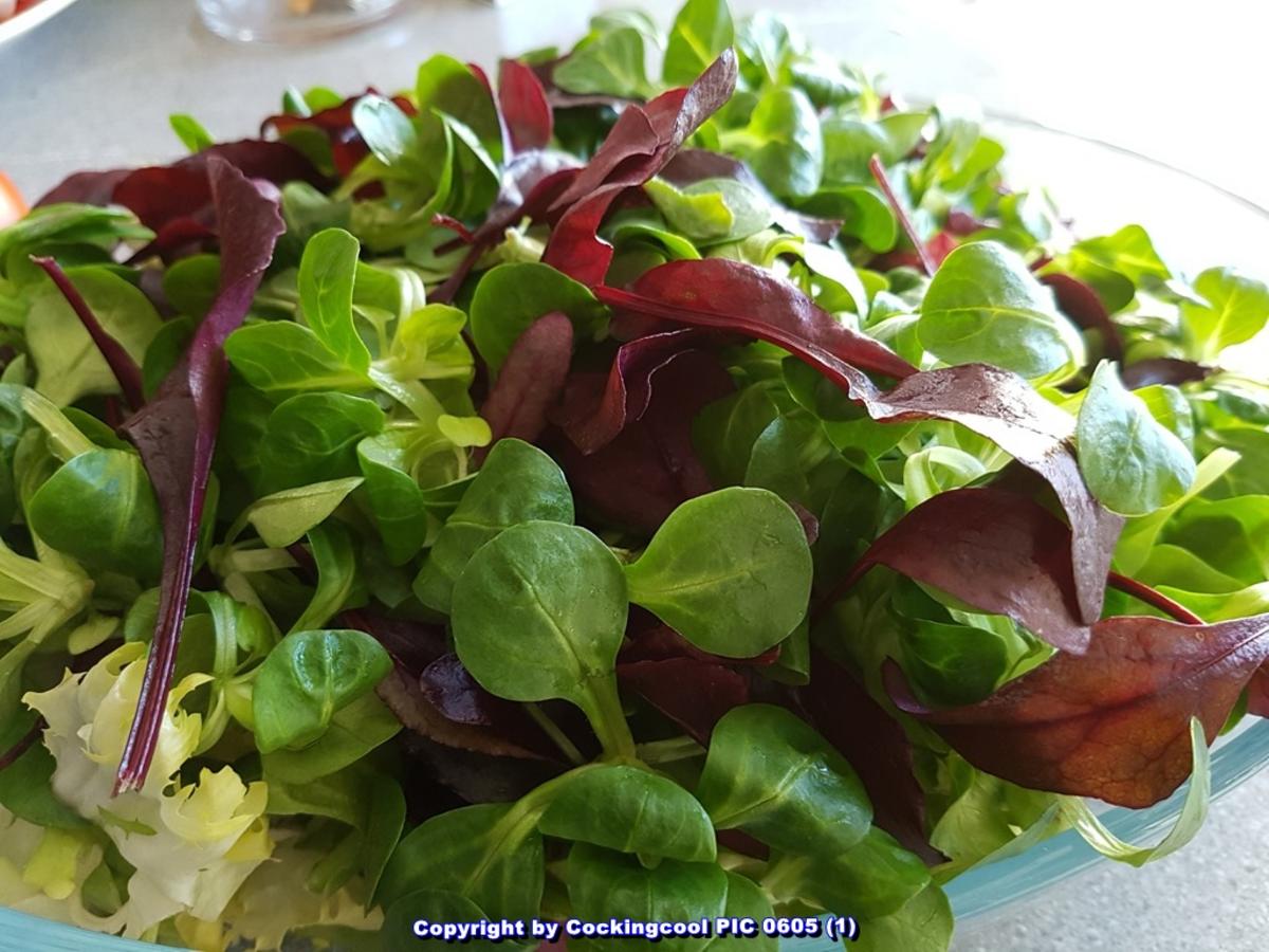 Bunt gemischter Frühjahrs Salat mit süss-saurem Dressing - Rezept - Bild Nr. 4