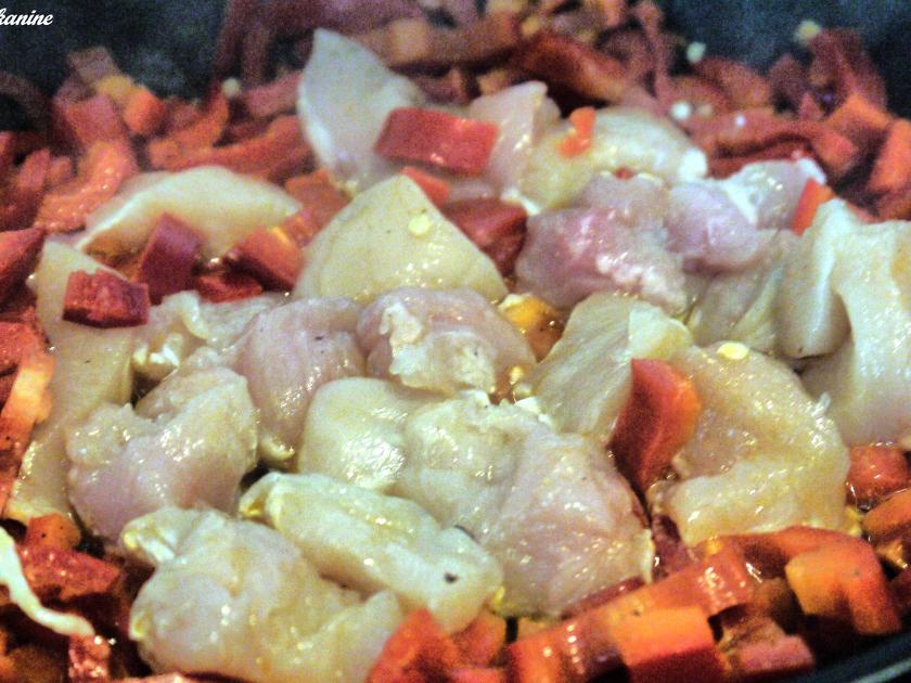 Pasta mit Hähnchenbrust und Spitzpaprika in Weinbrandsauce - einfach ...