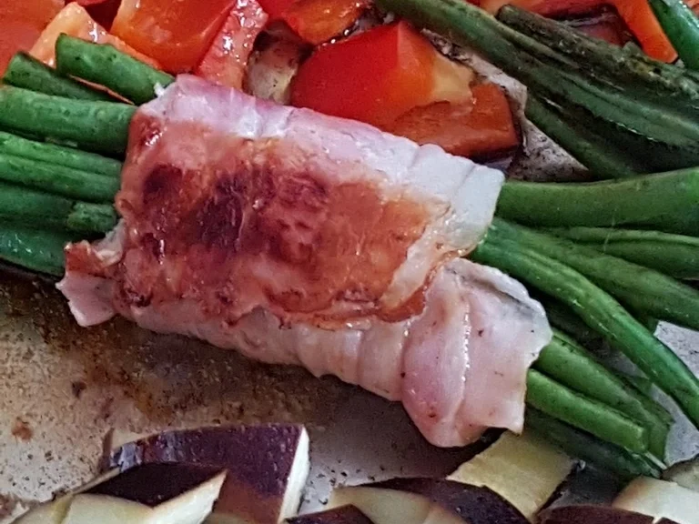 Rezept: "Gemüseteller" excellence (von VEGAN bis Omni) alles möglich auch mit "Zoodles" Bild Nr. 5502 "Gemüseteller" excellence (von VEGAN bis Omni) alles möglich auch mit "Zoodles" - Rezept - Bild Nr. 5502