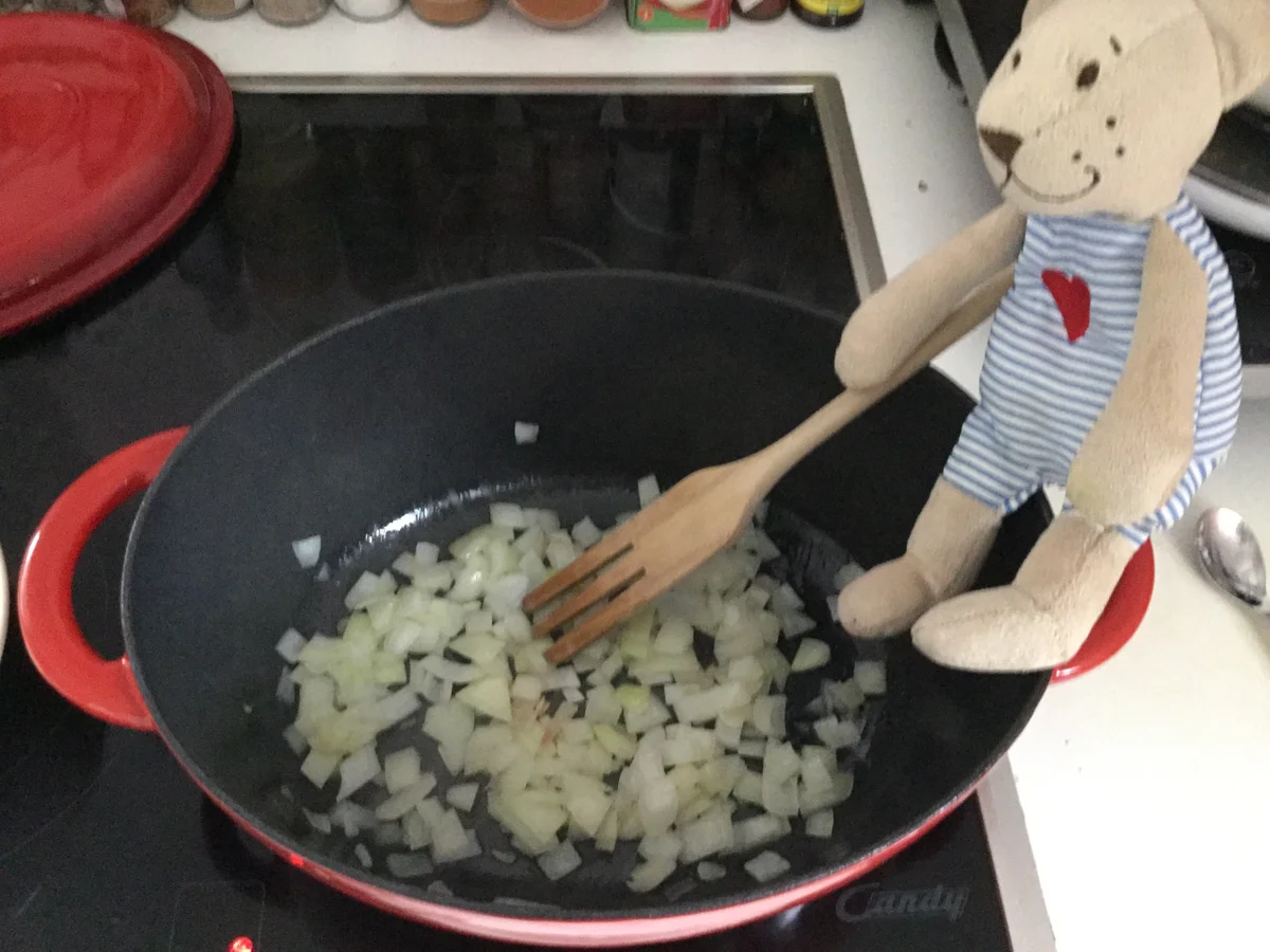 Rezept: Rindergulasch mit Paprika a la Ari Bild Nr. 5511 Rindergulasch mit Paprika a la Ari - Rezept - Bild Nr. 5511