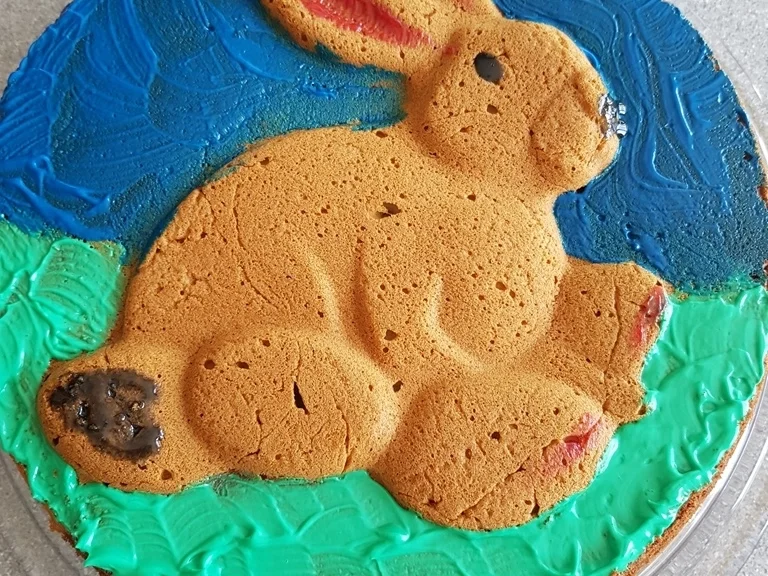 "Rodon"  Schoko-Vanillekuchen mit Hasenmotiv zu Ostern - Rezept - Bild Nr. 5517