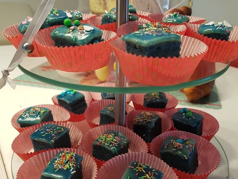 Rezept: Petit Four`s (Bildrezept zur einfachen Herstellung) Bild Nr. 5536 Petit Four`s (Bildrezept zur einfachen Herstellung) - Rezept - Bild Nr. 5536