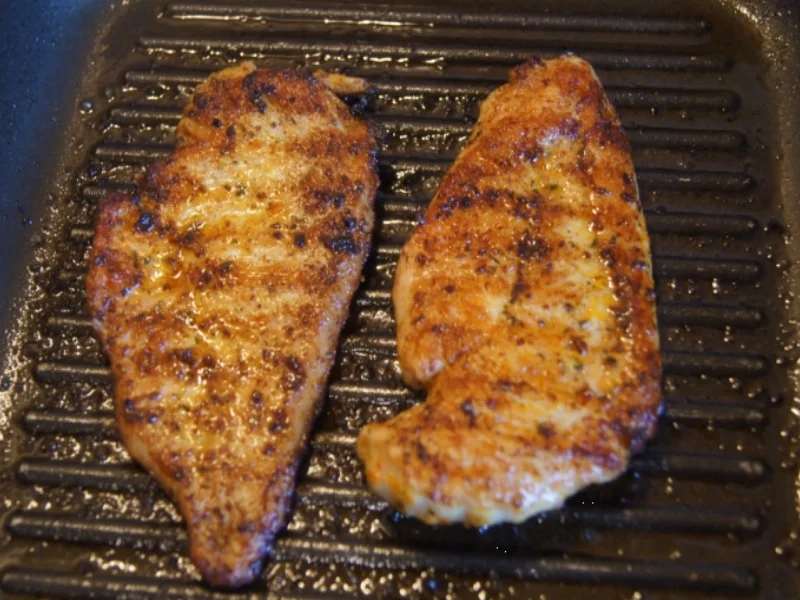 Hähnchen-Minutensteak mit Zwiebeln und Champignons - Rezept - Bild Nr. 5518