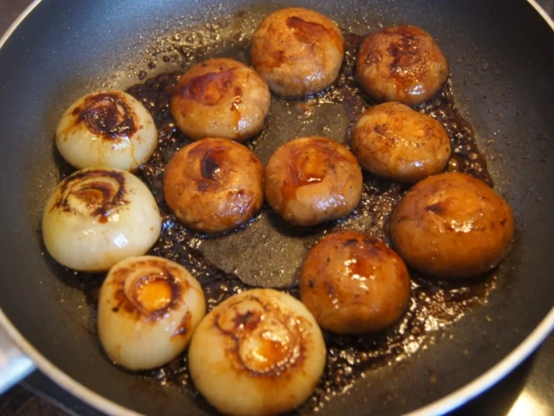 Hähnchen-Minutensteak mit Zwiebeln und Champignons - Rezept - Bild Nr. 5520