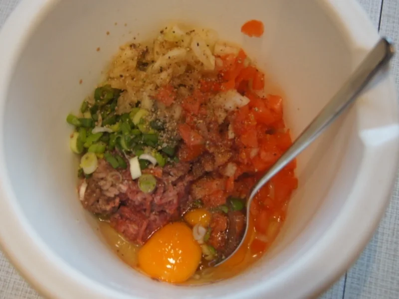 Pikantes Omelett mit Rinderhack - Rezept - Bild Nr. 5522