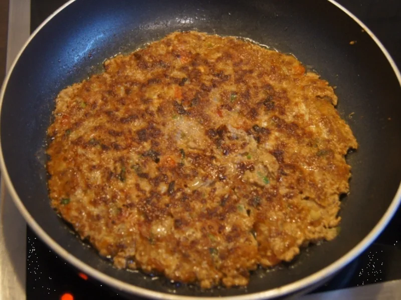 Pikantes Omelett mit Rinderhack - Rezept - Bild Nr. 5527