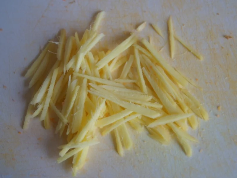 Sesamscholle mit Honig-Möhrenblüten - Rezept - Bild Nr. 5529