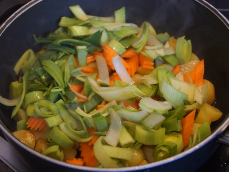 Gemüsepfanne mit Spiegelei - Rezept - Bild Nr. 5534