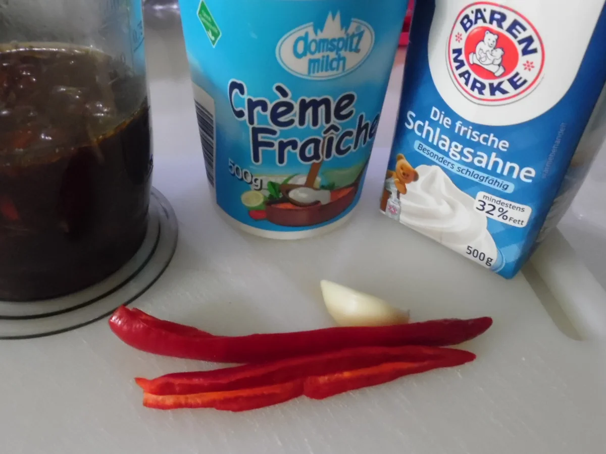 Forellen-Filets in Tomaten-Rahm-Soße gegart mit Petersilien-Reis - Rezept - Bild Nr. 5534