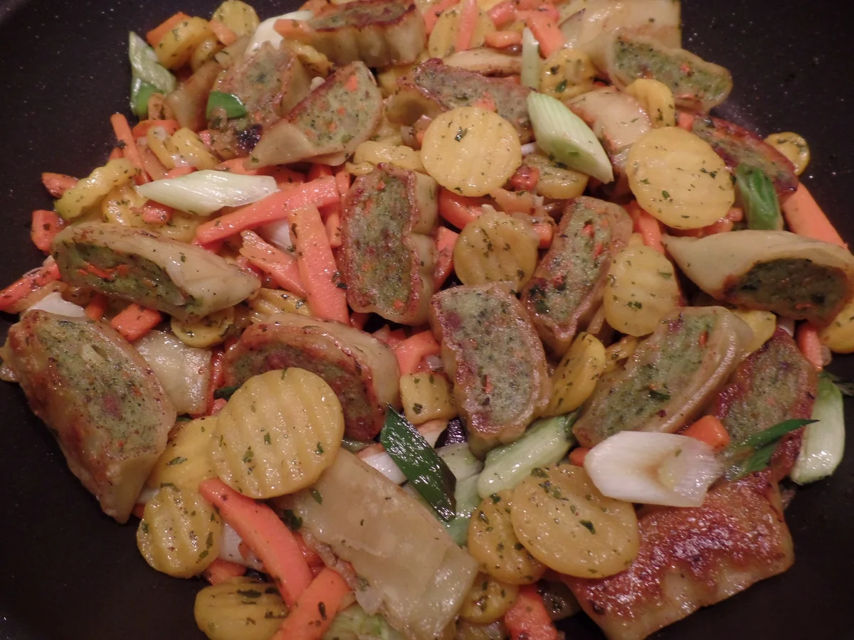 Rezept: Maultaschen-Gröstl Bild Nr. 5534 Maultaschen-Gröstl - Rezept - Bild Nr. 5534