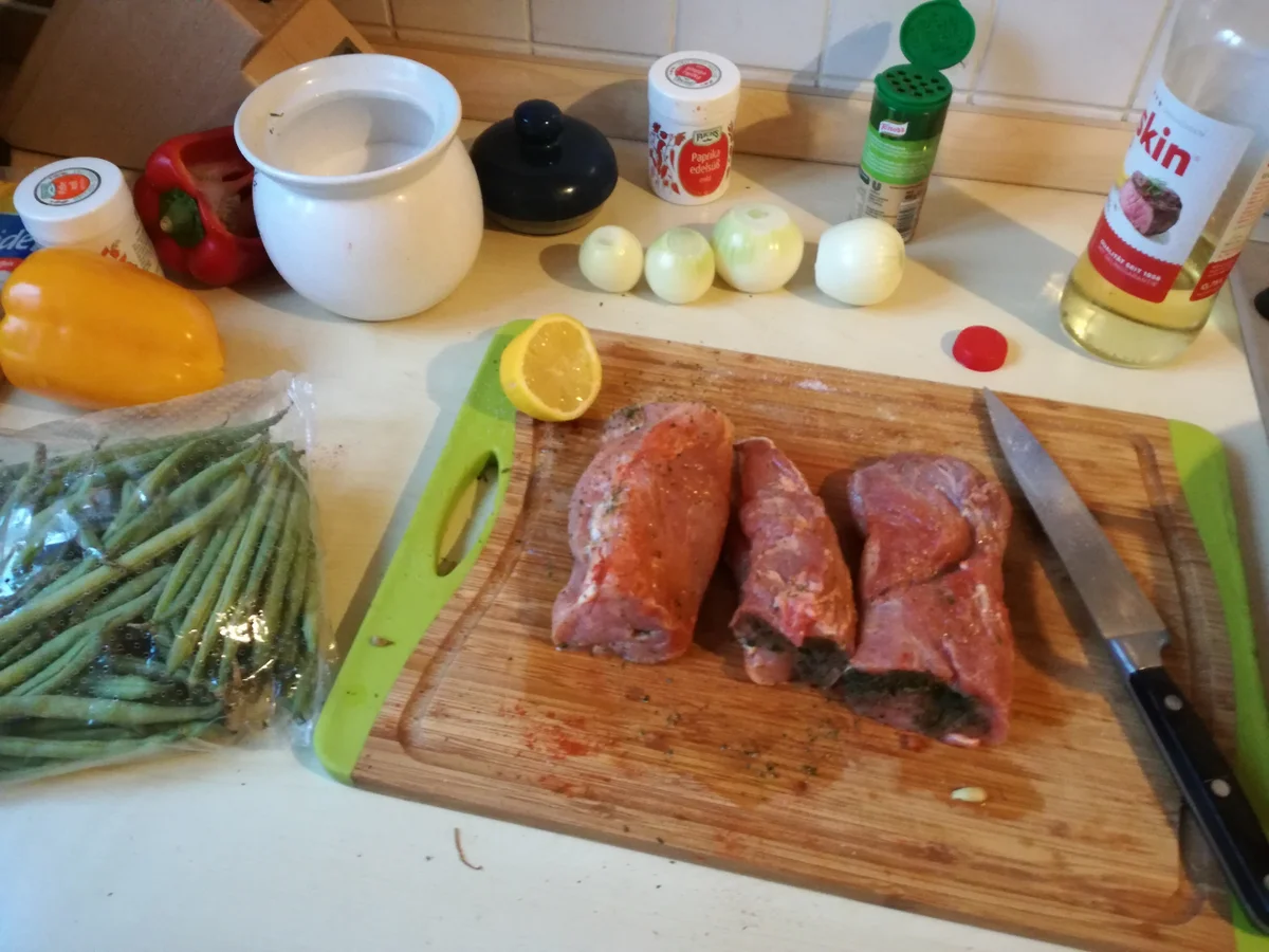 Rezept: Schweinelende mit Kräuterfüllung Bild Nr. 2 Schweinelende mit Kräuterfüllung - Rezept - Bild Nr. 2