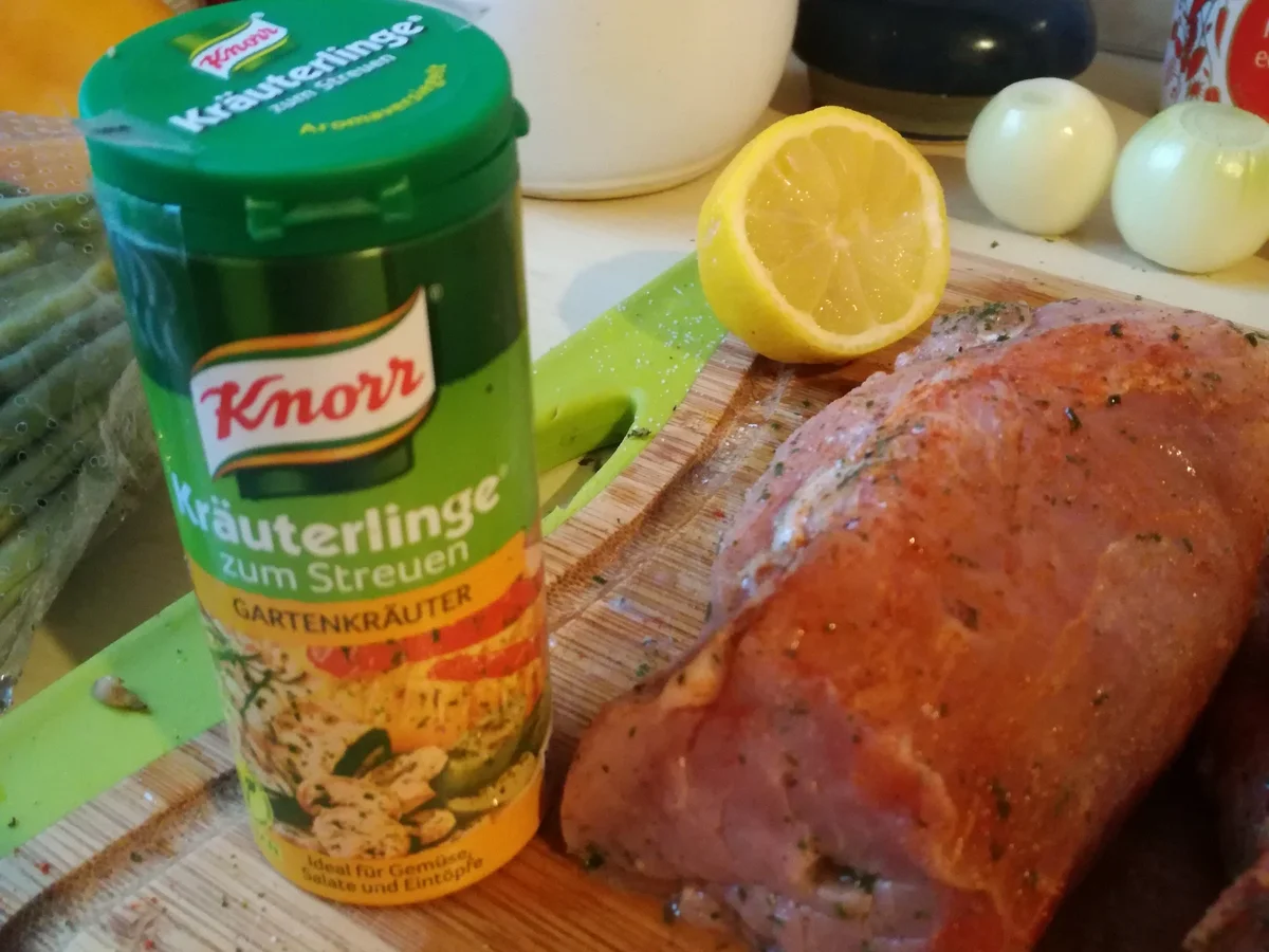 Rezept: Schweinelende mit Kräuterfüllung Bild Nr. 5557 Schweinelende mit Kräuterfüllung - Rezept - Bild Nr. 5557