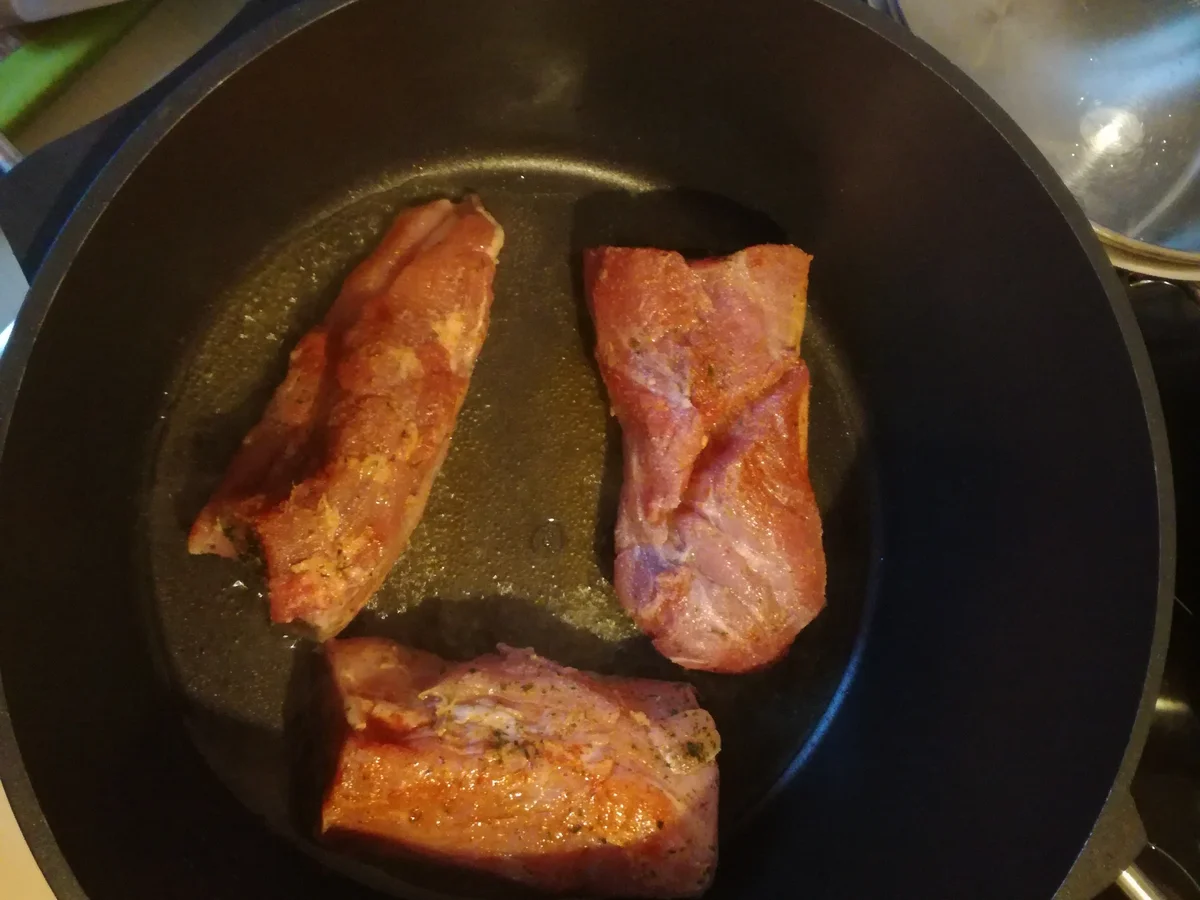 Rezept: Schweinelende mit Kräuterfüllung Bild Nr. 5559 Schweinelende mit Kräuterfüllung - Rezept - Bild Nr. 5559