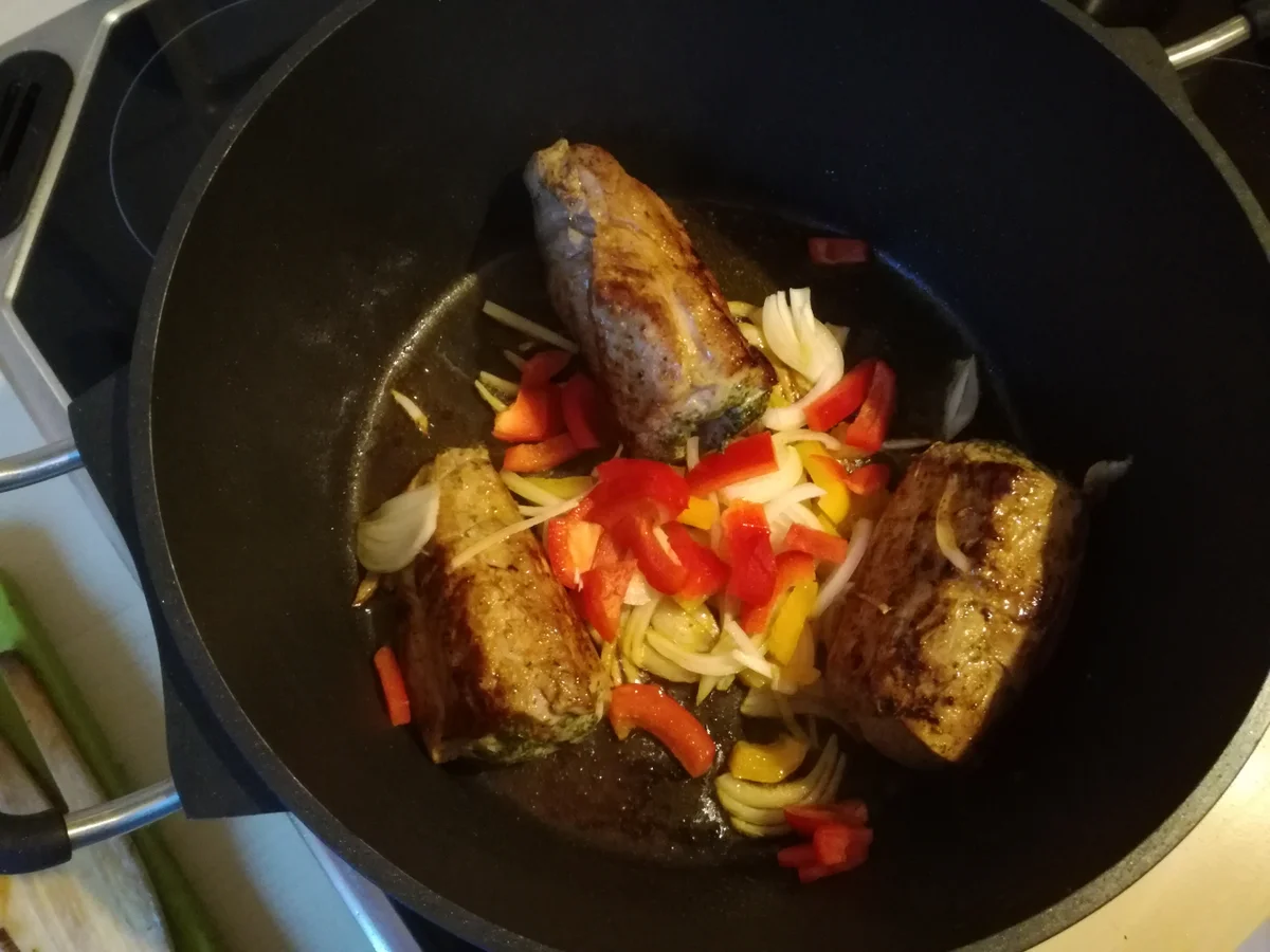 Rezept: Schweinelende mit Kräuterfüllung Bild Nr. 5560 Schweinelende mit Kräuterfüllung - Rezept - Bild Nr. 5560