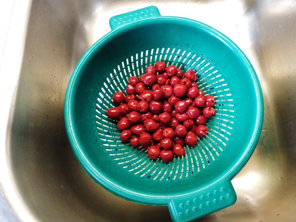 Rezept: Zartbitter-süßer Kirsch-Kakao-Kuchen Bild Nr. 5548 Zartbitter-süßer Kirsch-Kakao-Kuchen - Rezept - Bild Nr. 5548