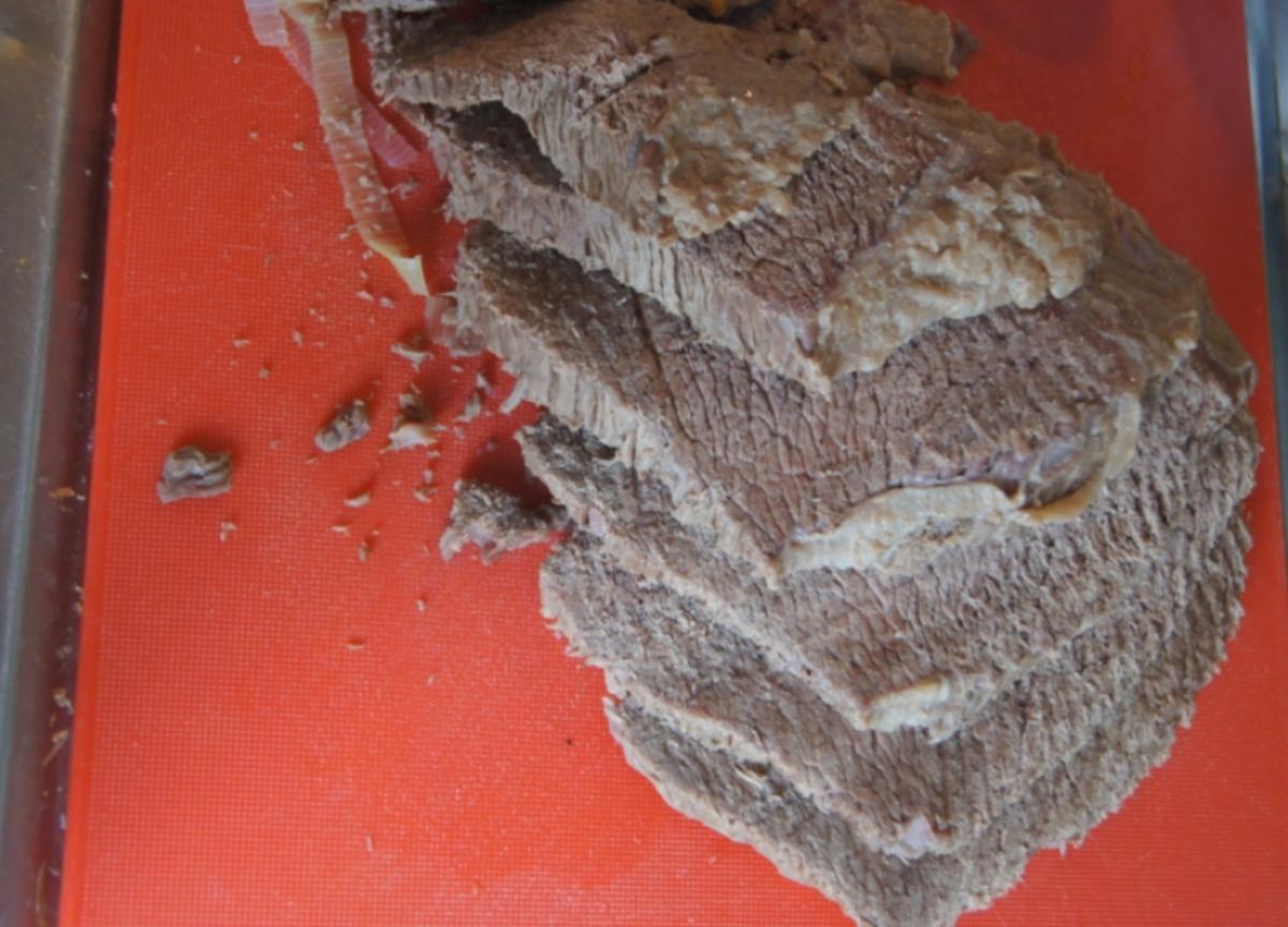 Zarter Tafelspitz mit pikanter Meerrettichsauce, Honig-Möhreblüten und Drillingen - Rezept - Bild Nr. 5579