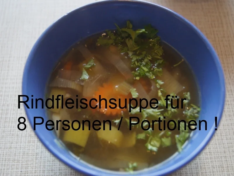 Zarter Tafelspitz mit pikanter Meerrettichsauce, Honig-Möhreblüten und Drillingen - Rezept - Bild Nr. 5580