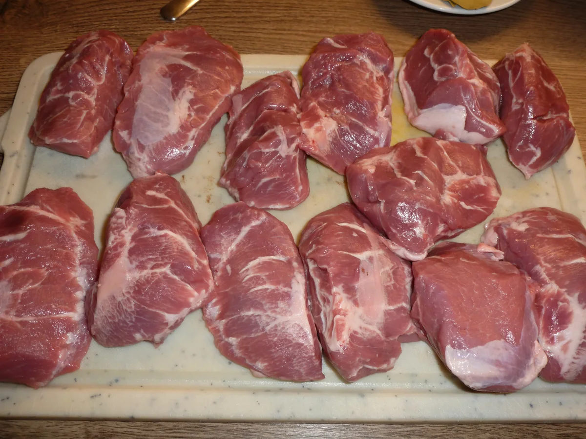 Butterzarte Schweinebäckchen in Dunkelbiersoße - Rezept - Bild Nr. 5578