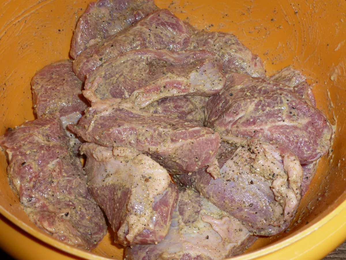 Butterzarte Schweinebäckchen in Dunkelbiersoße - Rezept - Bild Nr. 5580