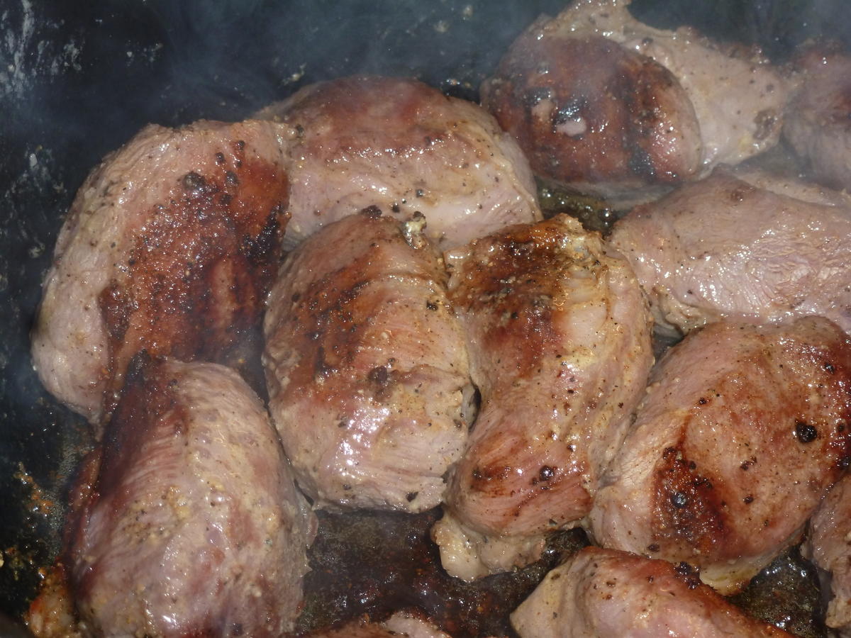 Butterzarte Schweinebäckchen in Dunkelbiersoße - Rezept - Bild Nr. 5581