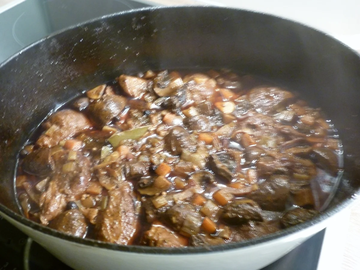 Butterzarte Schweinebäckchen in Dunkelbiersoße - Rezept - Bild Nr. 5585