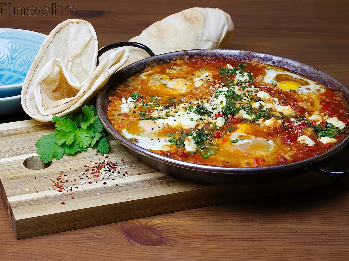 Shakshuka mit Kichererbsen & Feta - Rezept - Bild Nr. 5578