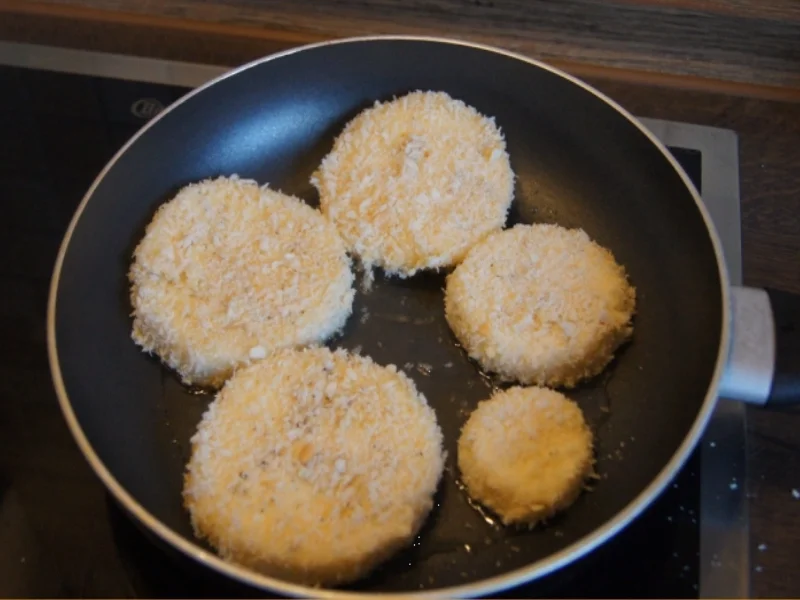 Sellerieschnitzel mit herzhaften Champignons und Indisches Reis-Pilaw - Rezept - Bild Nr. 5589