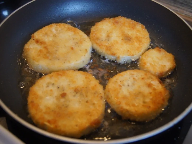 Sellerieschnitzel mit herzhaften Champignons und Indisches Reis-Pilaw - Rezept - Bild Nr. 5590