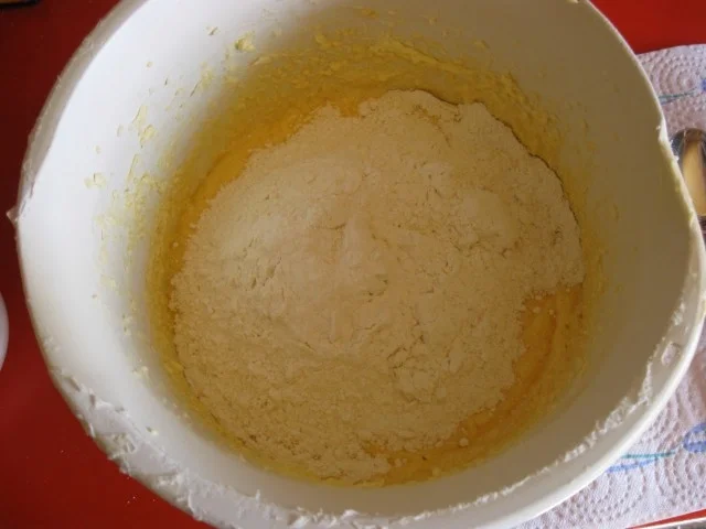 Rezept: Rührkuchen mit Kakao und weißer Schokolade Bild Nr. 5587 Rührkuchen mit Kakao und weißer Schokolade - Rezept - Bild Nr. 5587