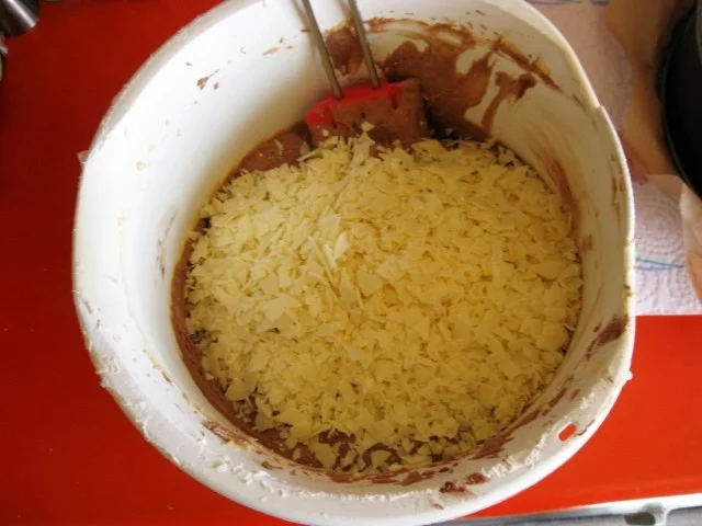 Rezept: Rührkuchen mit Kakao und weißer Schokolade Bild Nr. 5591 Rührkuchen mit Kakao und weißer Schokolade - Rezept - Bild Nr. 5591