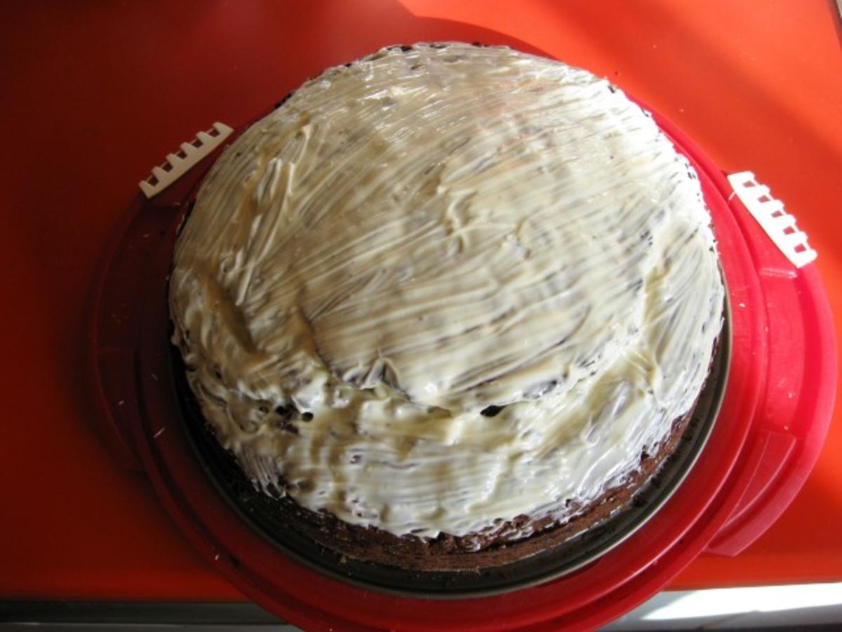 Rührkuchen mit Kakao und weißer Schokolade - Rezept - Bild Nr. 5596