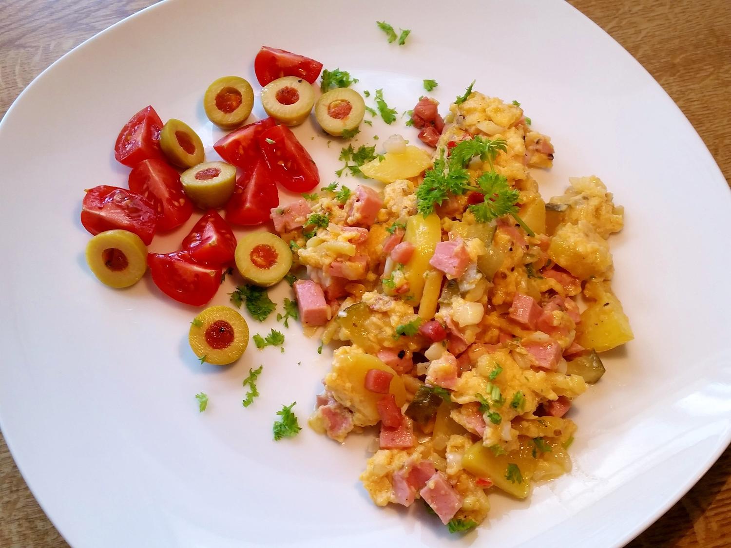 Bauernfrühstück mit Paprika-Leberkäse - Rezept - kochbar.de
