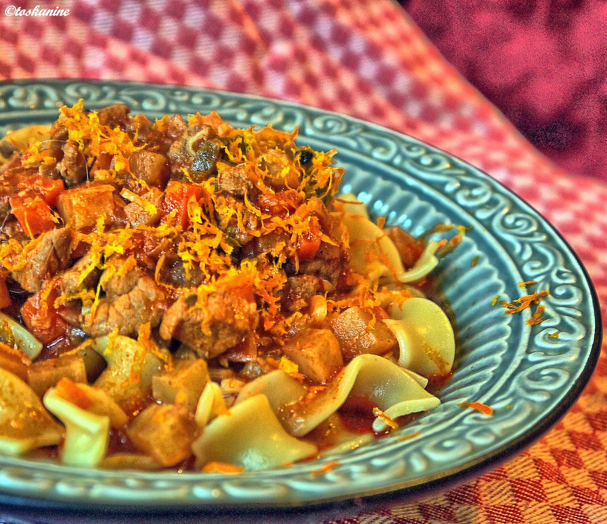 Feueriges Schweinefleisch-Gemüse-Sugo mit Pasta - Rezept - Bild Nr. 5583