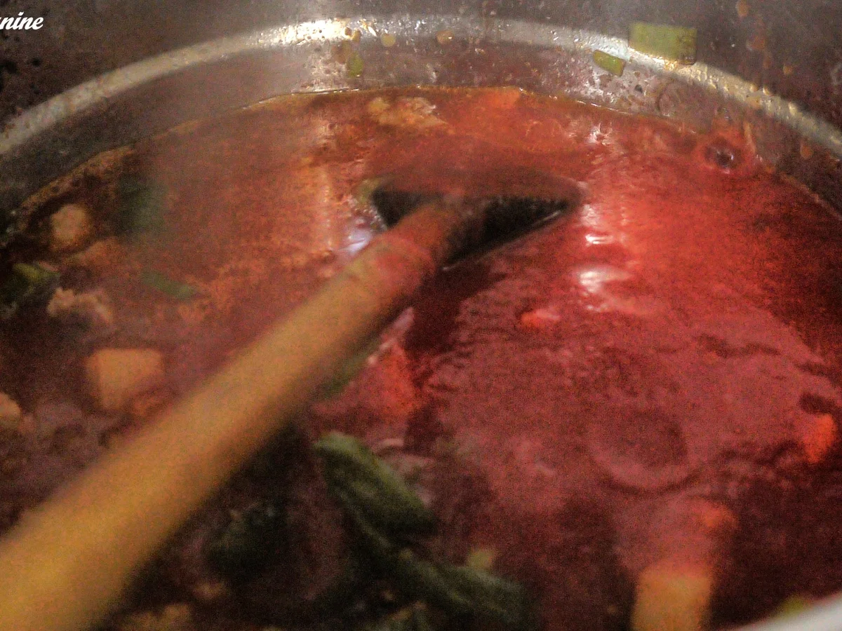 Feueriges Schweinefleisch-Gemüse-Sugo mit Pasta - Rezept - Bild Nr. 5595