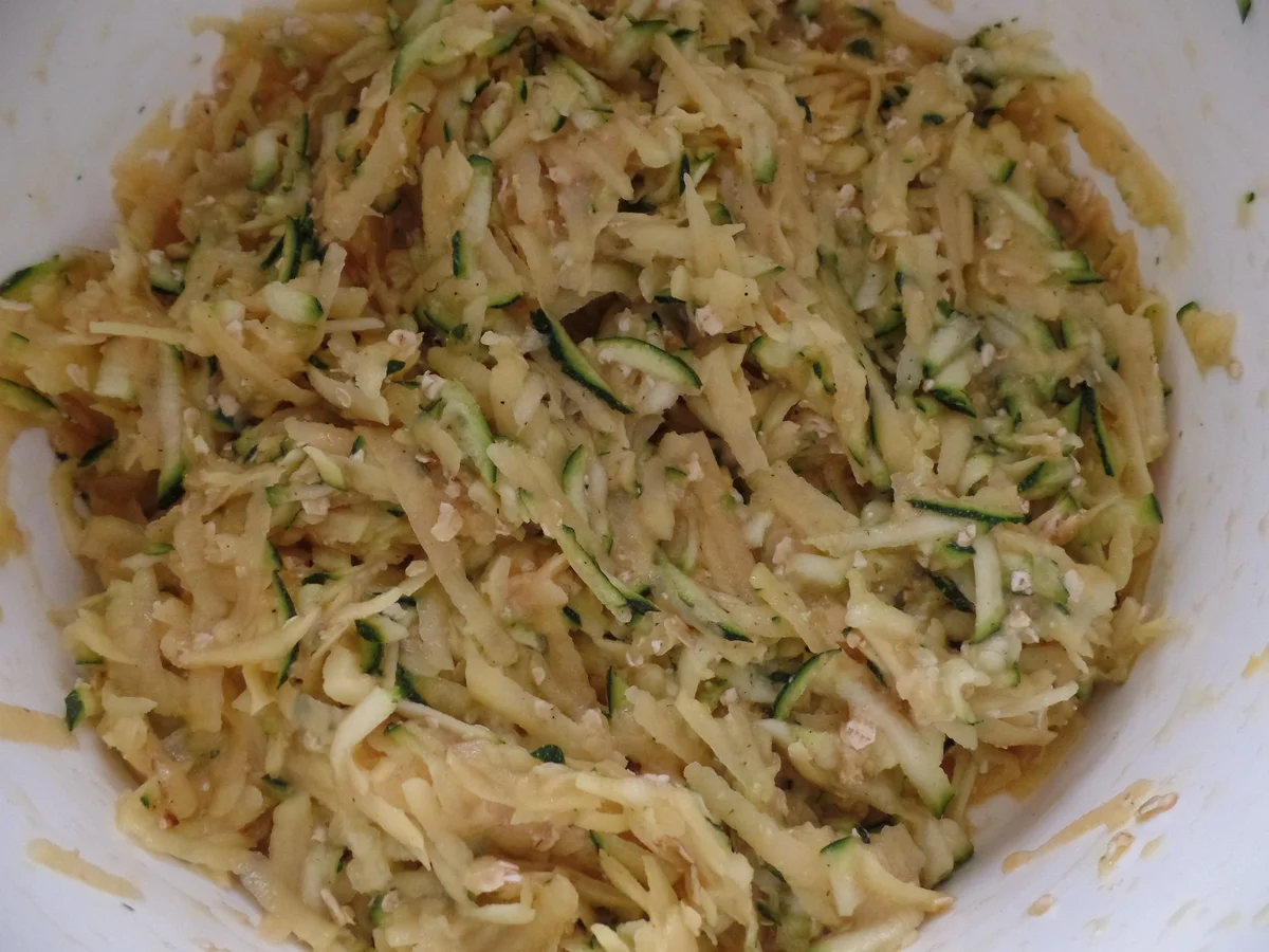 Rezept: Kartoffel-Zucchini-Puffer mit pochiertem Ei Bild Nr. 5585 Kartoffel-Zucchini-Puffer mit pochiertem Ei - Rezept - Bild Nr. 5585