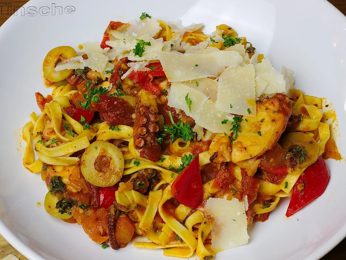 Mediterrane Oktopus-Tagliatelle - Rezept - Bild Nr. 5586