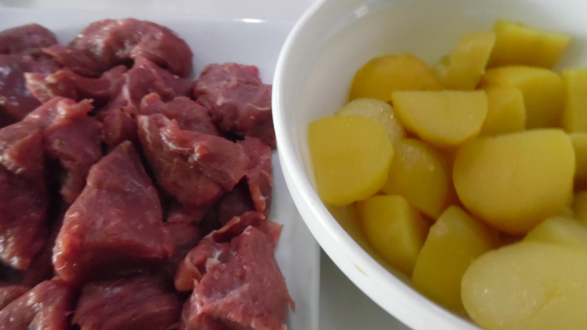 Lamm-Kartoffel-Pfanne mit Salsa und Joghurt-Minz-Dip - Rezept - Bild Nr. 5594