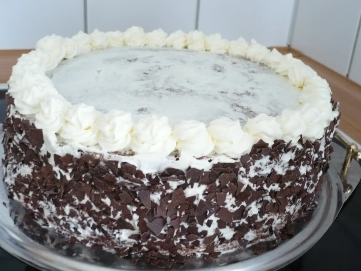 Schoko - Eierlikörtorte mit Kirschen - Rezept - Bild Nr. 5591