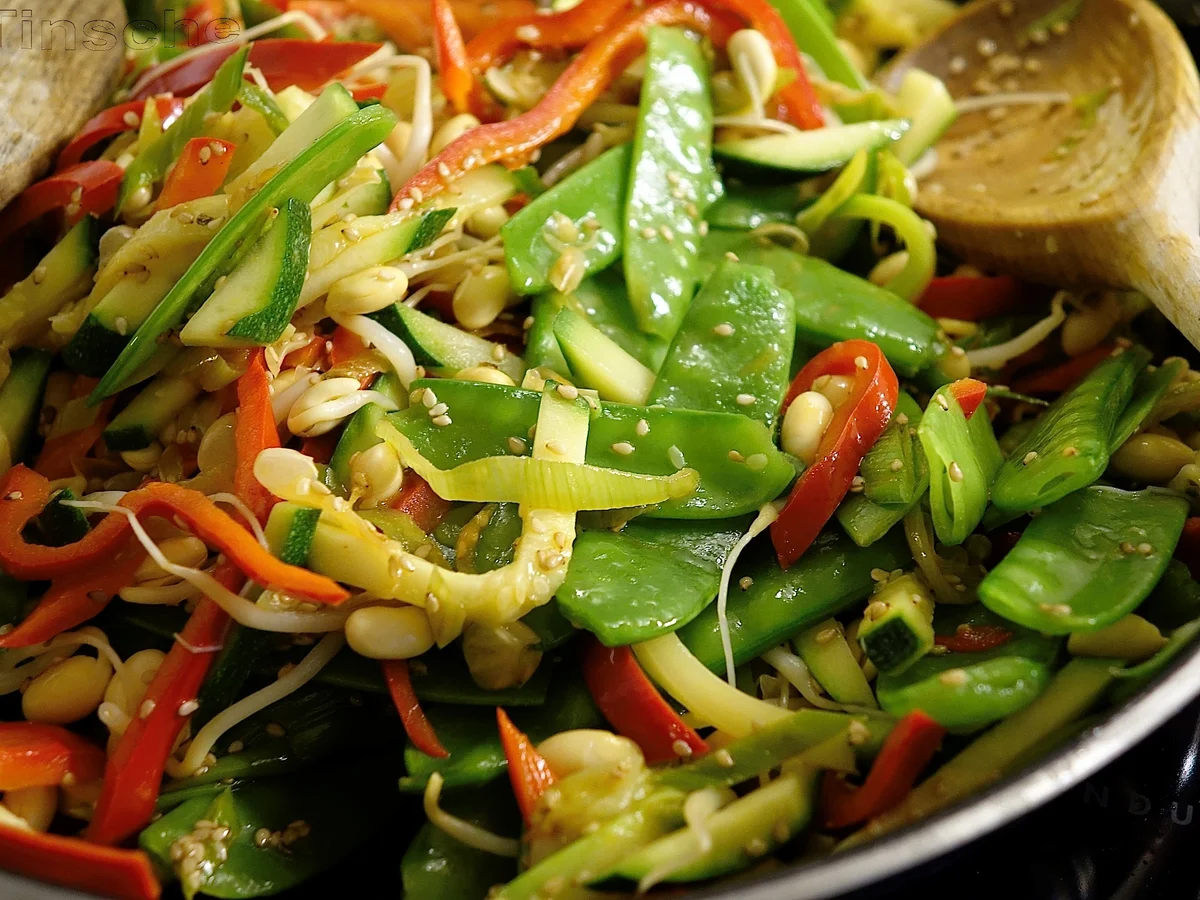 Asiatisches Mischgemüse mit Curryreis - Rezept - Bild Nr. 5586