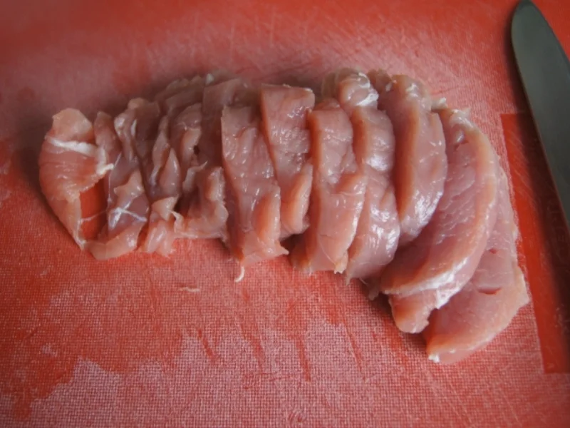 Rezept: Sahne-Schweinefiletgeschnetzeltes mit Spätzle Bild Nr. 5606 Sahne-Schweinefiletgeschnetzeltes mit Spätzle - Rezept - Bild Nr. 5606